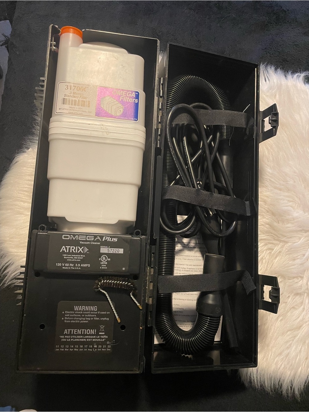 Matix/Omega Plus Vacuum Cleaner Module in Black and White